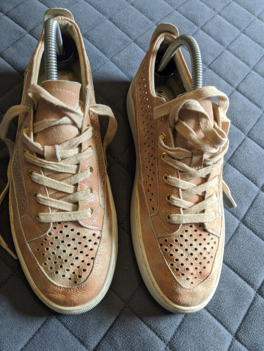 Vaneli Sport Women's Perforated Metallic Sneakers Size 9N